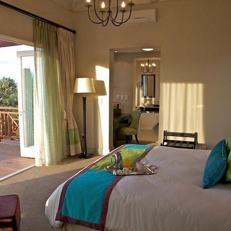 Mount Grace Hotel & Spa Магалисбург Номер фото A bedroom at the Oyster Box