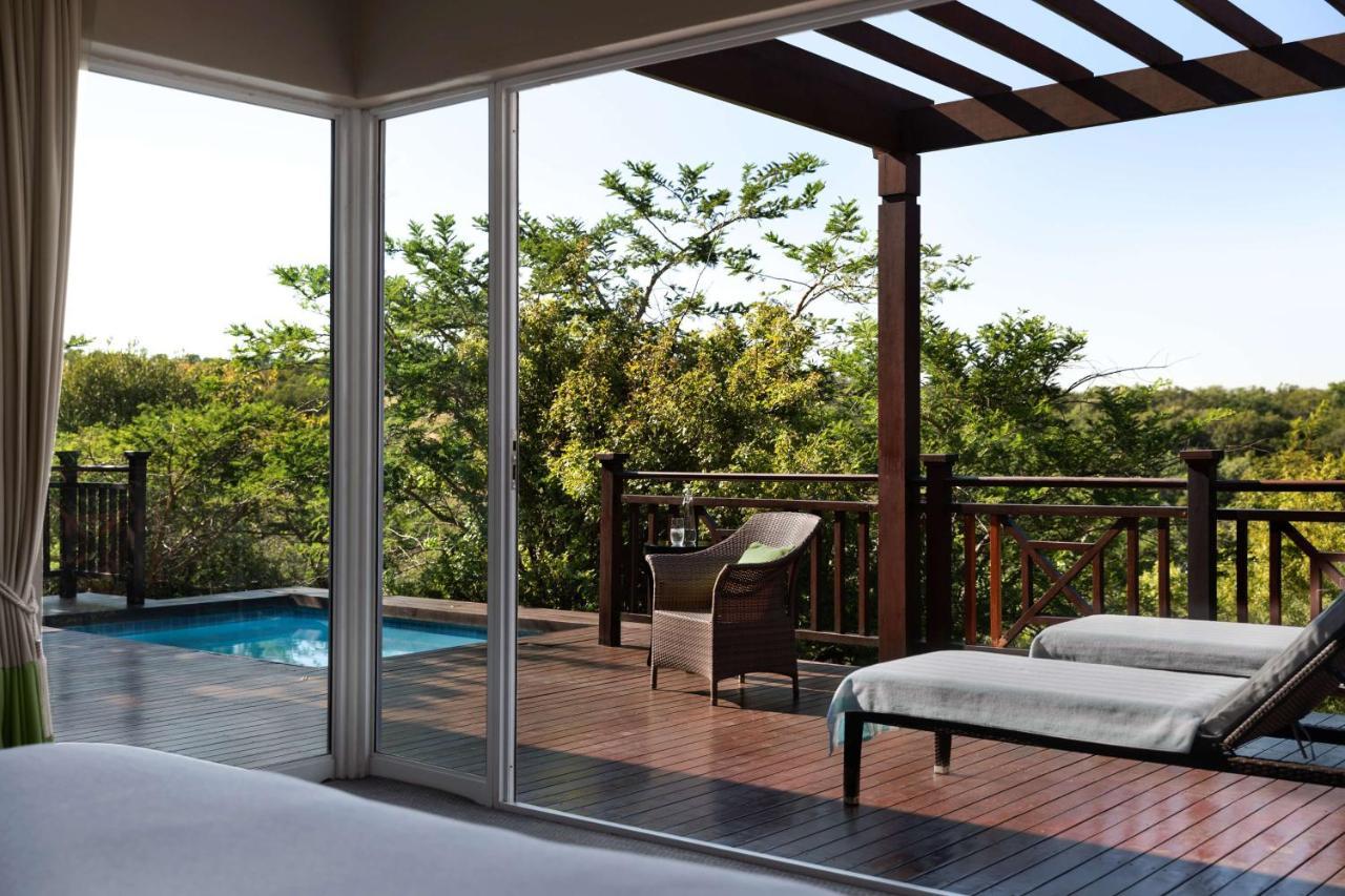 Mount Grace Hotel & Spa Магалисбург Экстерьер фото A sliding door