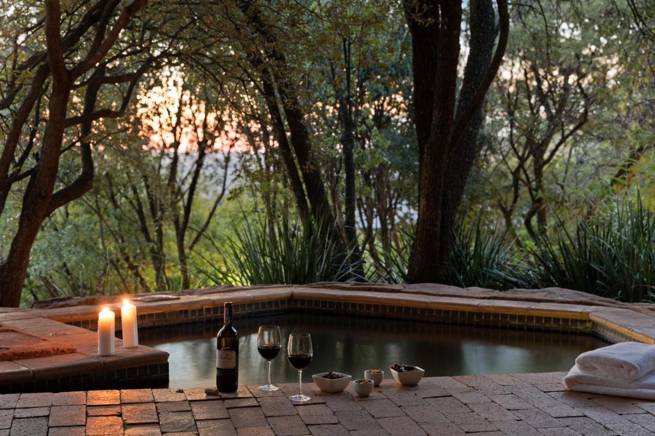 Mount Grace Hotel & Spa Магалисбург Экстерьер фото The Spa at The Vines Resort and Country Club